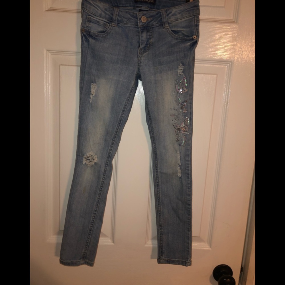 Girls butterfly embellished skinny jeans